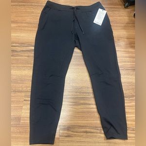 Black new with tags size XL Lululemon men’s sweater pants